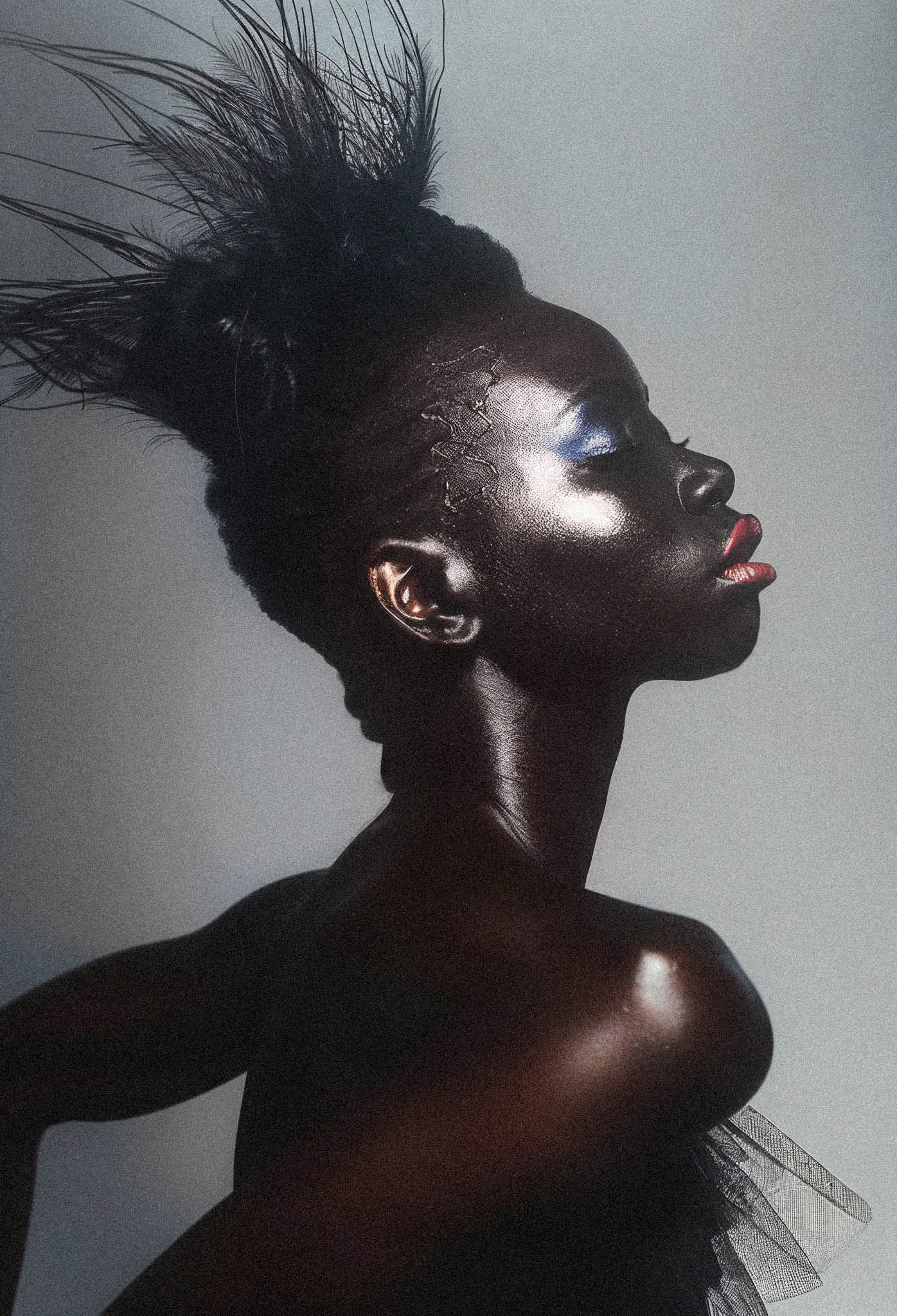 magnific-JvARktEqfF4ztxe93Tg8-dm3marian_side_shot_of_fashion_model_black_with_make_up_on_edit_d8a341b0-5a33-4d6b-adad-f7b6cdd845e0 copy